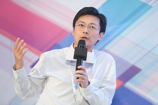 zhou.jpg zhou.jpg